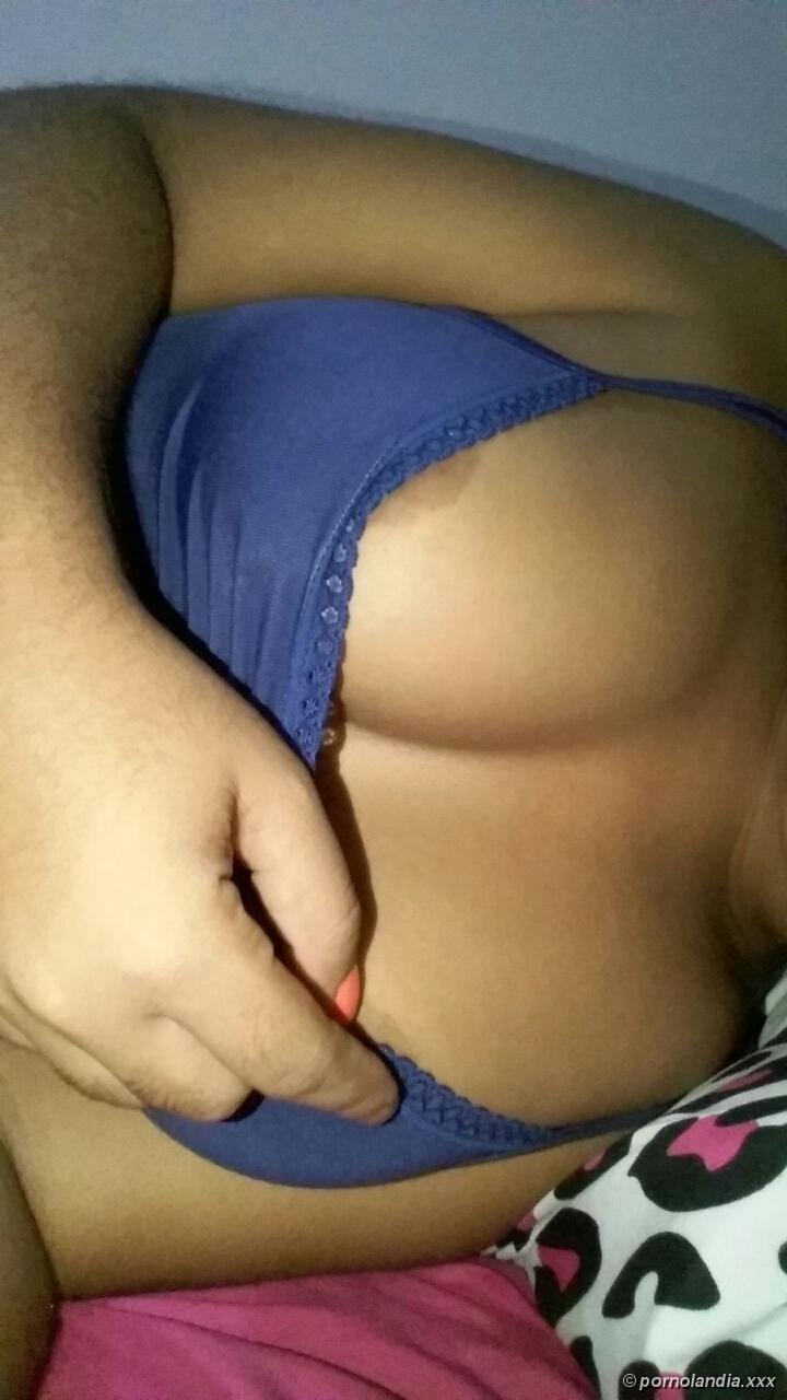 Morena caliente tomando desnudos caseros - Foto 183423