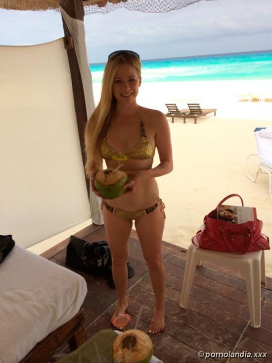 AVRIL LAVIGNE ENCONTRADA DESNUDA EN LA RED - Foto 172702