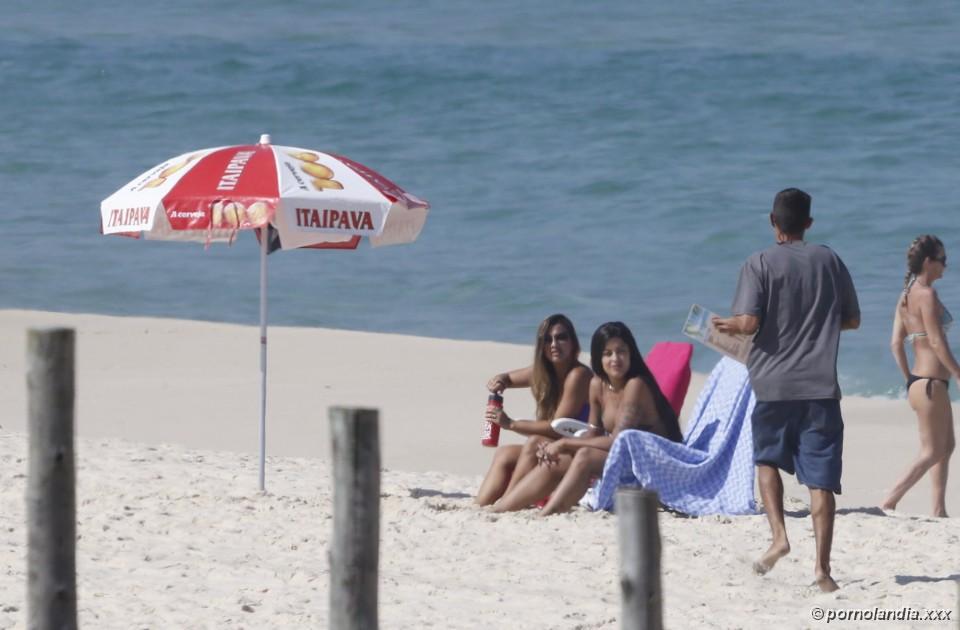 Aline Riscado captada en la playa en bikini - Foto 167973