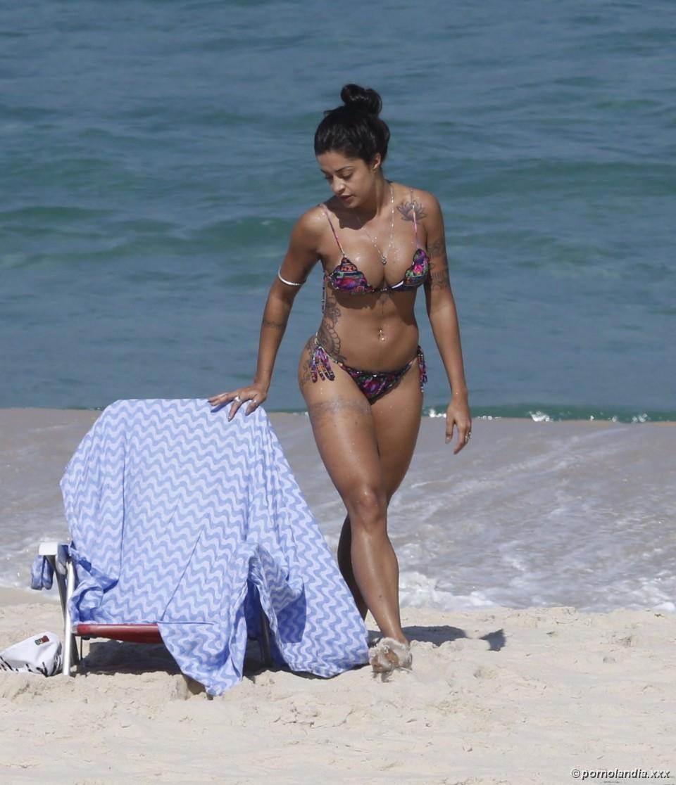 Aline Riscado captada en la playa en bikini - Foto 167972