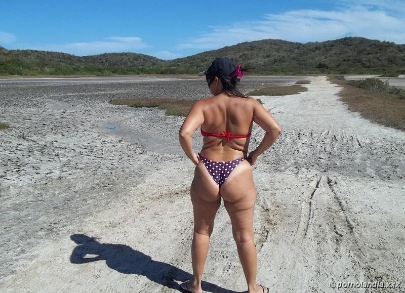 Chica culona en fotos desnuda en la playa - Foto 159522