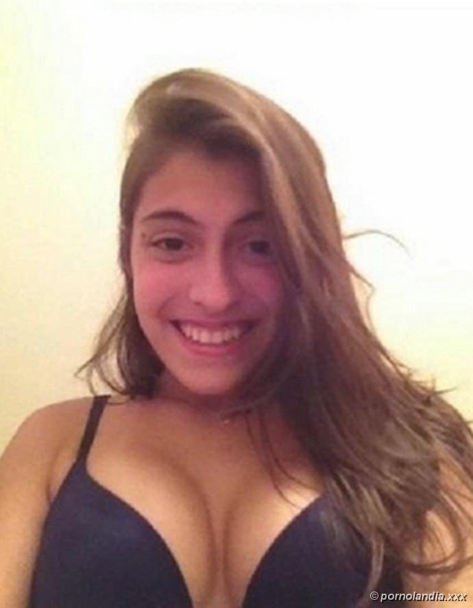 PRESUNTA HIJA DE RATÓN DESNUDA SE FILTRA EN LA RED - Foto 145485