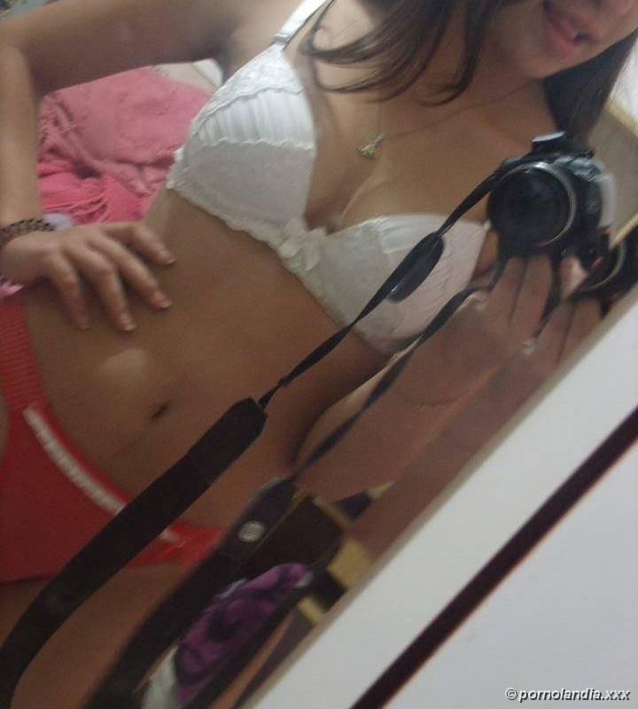 Chica joven peluda - Foto 135545