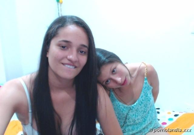 Cuñadas besándose en la web cam - Foto 51447