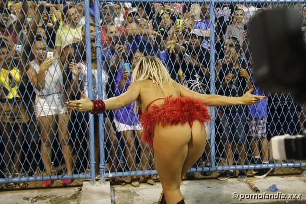 Fotos de Fernanda Lacerda A Mendigata en Carnaval 2016 - Foto 24098