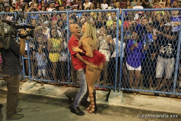 Fotos de Fernanda Lacerda A Mendigata en Carnaval 2016 - Foto 24103