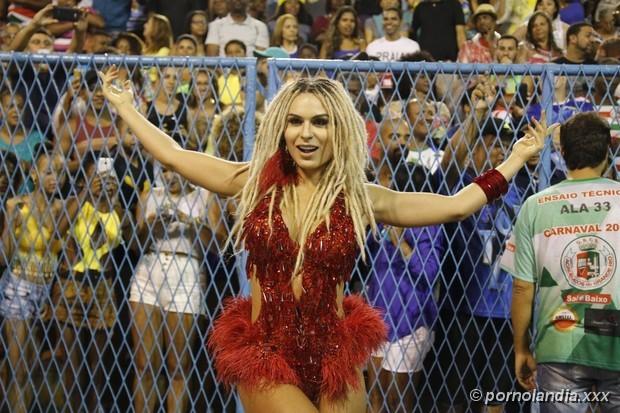 Fotos de Fernanda Lacerda A Mendigata en Carnaval 2016 - Foto 24118