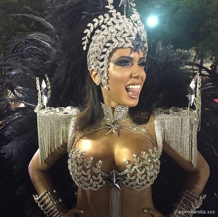 Fotos Anitta En Carnaval 2016 - Foto 24054