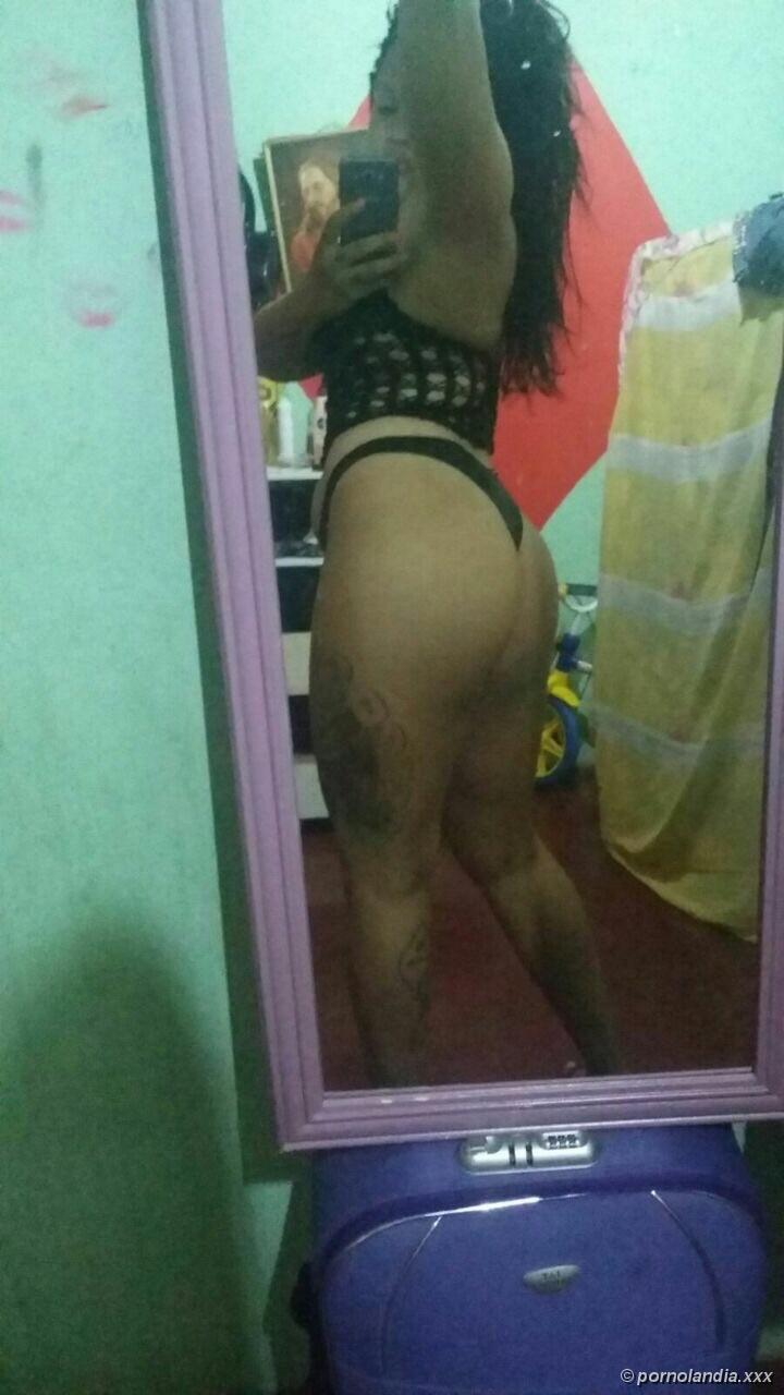 Morena cachonda con gran culo cayó en fotos amateur - Foto 22106