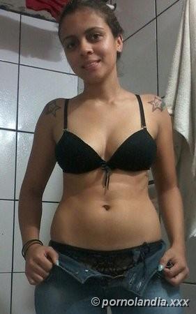 Traviesa tatuada quería demostrar que está caliente y se filtró por Whatsapp - Foto 10820