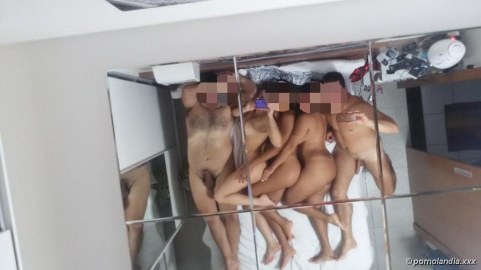 Hombres de negocios ricos teniendo orgía en el motel - Foto 21883