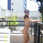 Cuban Valerie Kay could not with her desire and calls the neighbor