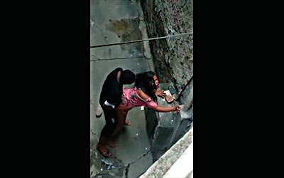 La Mujer De Santana Barber Shop Peny Rodríguez Montando Un Consolador