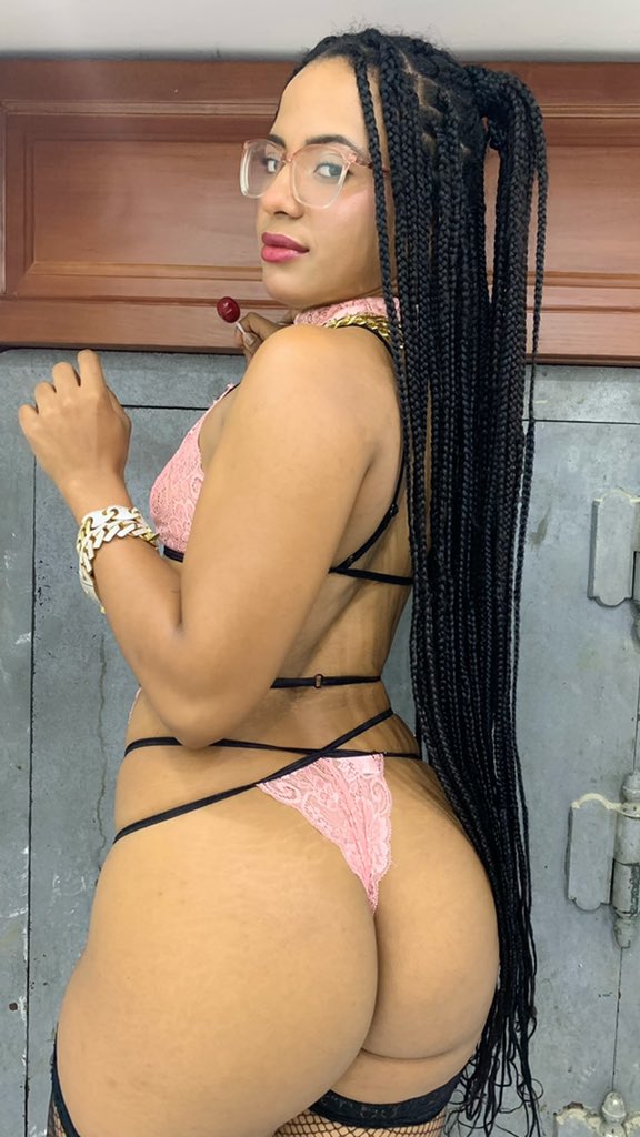 Cuban Luna Star asks him to break her ass