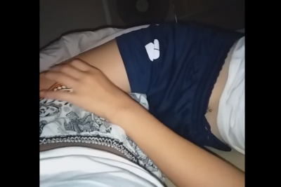 Laura Lee se masturba especialmente