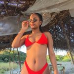 Dominicana Es Tan Adicta A La Leche, Que Hasta Por El Culo La Bota