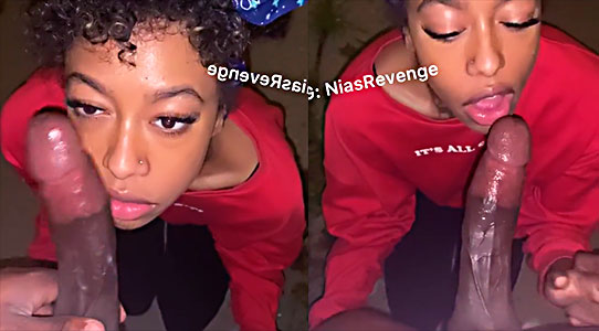 Jovencita Asiática Coge Unos Gusto Ricos En Su Baño