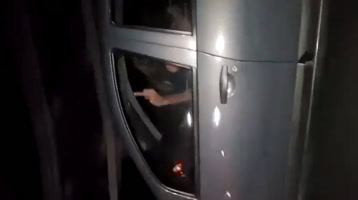 Se Graba Jugando Con Su Juguetes