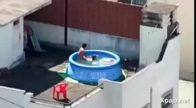 Chica Vaquera Dice Espérate, Que Me Agarro Un Calambre En Las Pierna