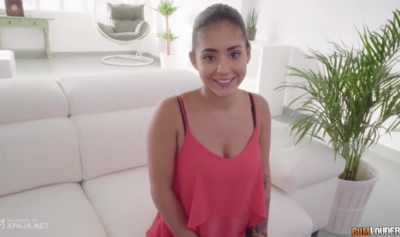 Venezolana Dice Que La Singue Fuerte Junto Con La Española