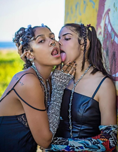 watch the milk come down from the black girl’s pussy