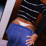 My lesbian friend wants me so much that she even sucks my feet